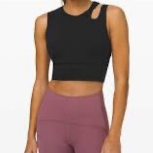 Lululemom Mastered Motion Cropped Tank Size 4.